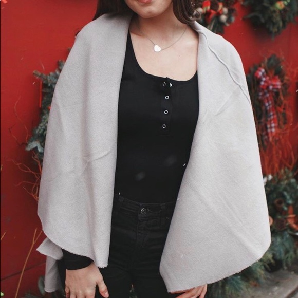 Mendocino 7 Way Sweater Vest - Picture 2 of 8